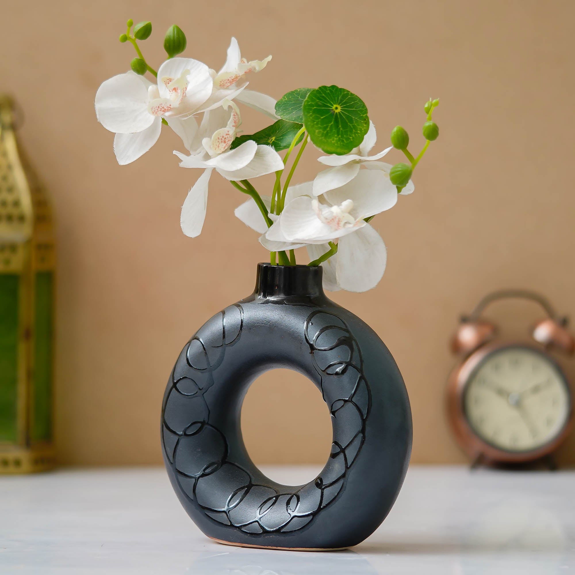 black ring