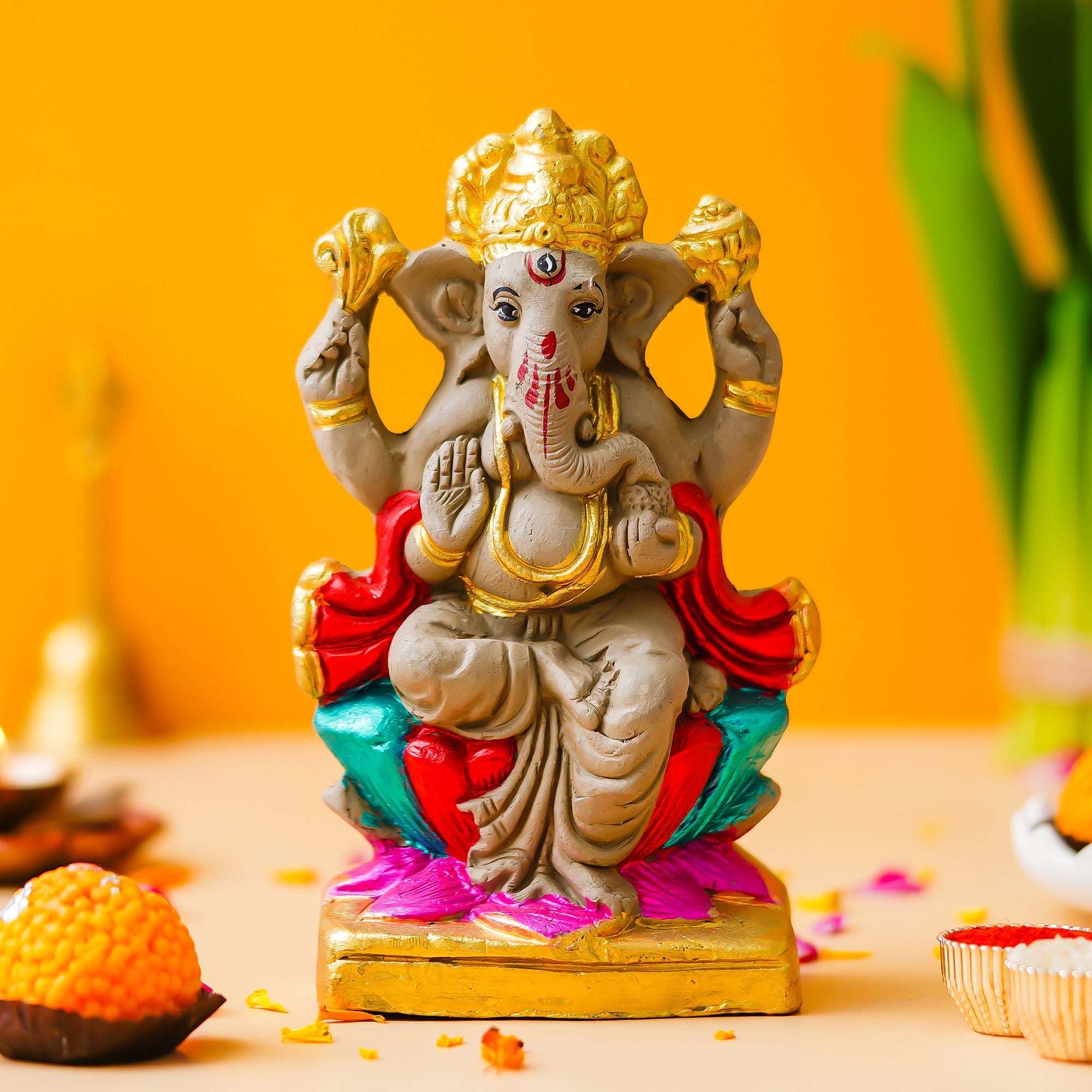 Eco-Friendly Clay Ganesh Idol 6 Inch | Water Soluble Handmade Ganpati Murti | Natural Mitti Ganesh for Ganesh Chaturthi Pooja complet water Soluble 100% kaccha ganesh idol